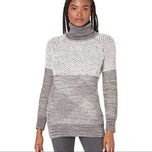 Prana - grey and white, “Abelle” tunic sweater, M, open weave